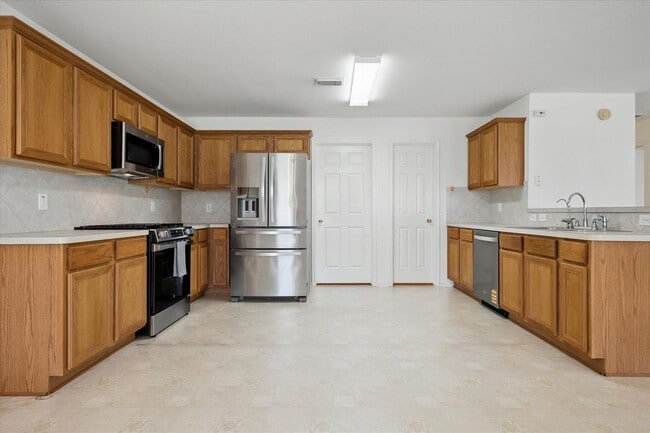 Photo - 15627 Haleys Landing Ln