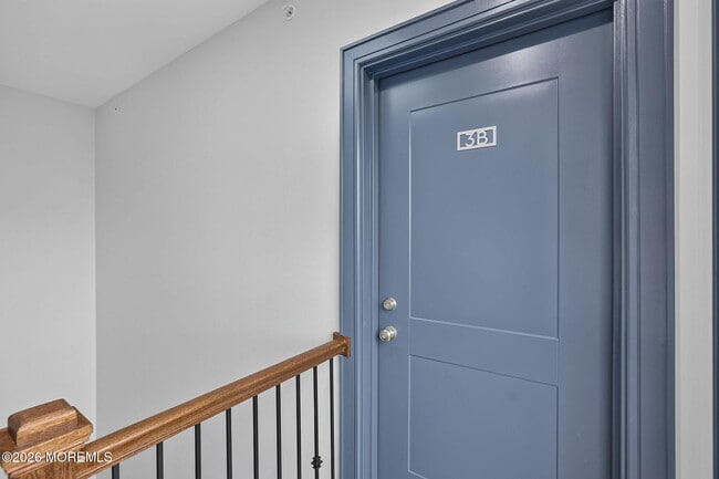 Building Photo - 112 Brighton Ave Unit 3B