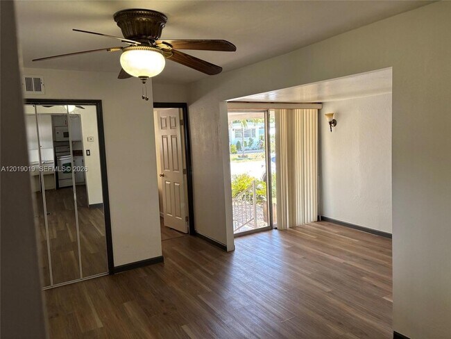 Photo - 2939 W Marina Dr