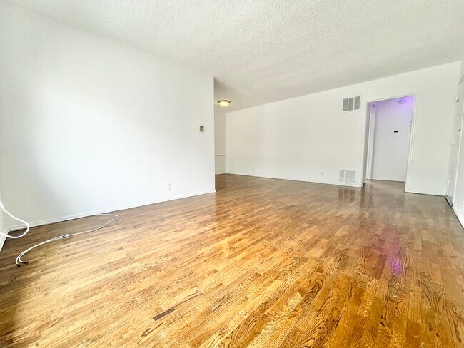 Photo - Orange Grove Apartments