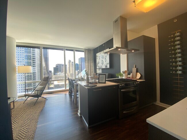 Photo - 77 W Wacker Dr Unit 5