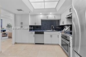 Photo - 520 Brickell Key Dr (Miami, FL)