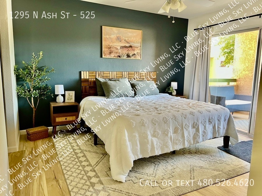 Photo - 1295 N Ash St-525