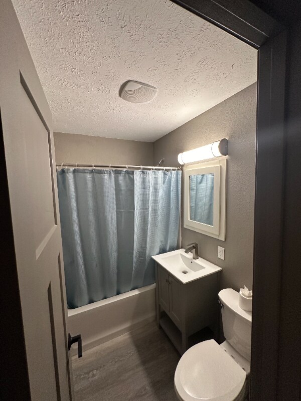 Photo - 673 S 3rd St