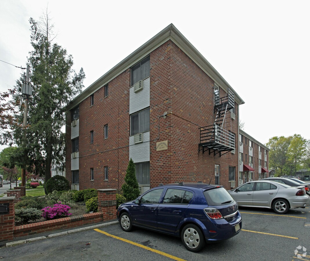 Photo - Harrison Gardens