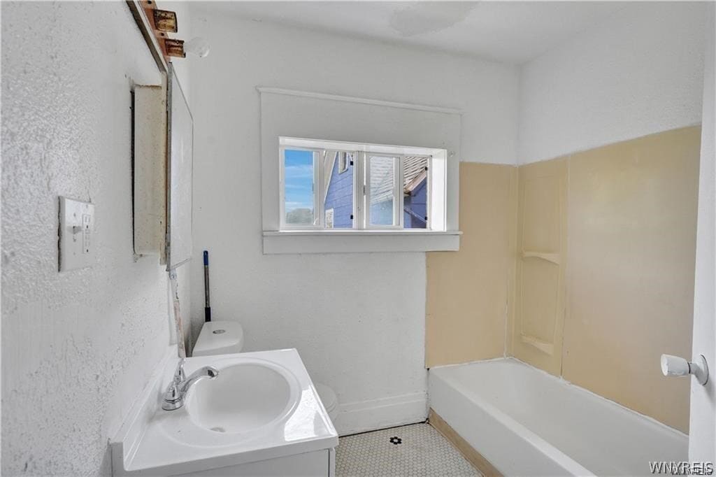 Photo - 1348 Pierce Ave