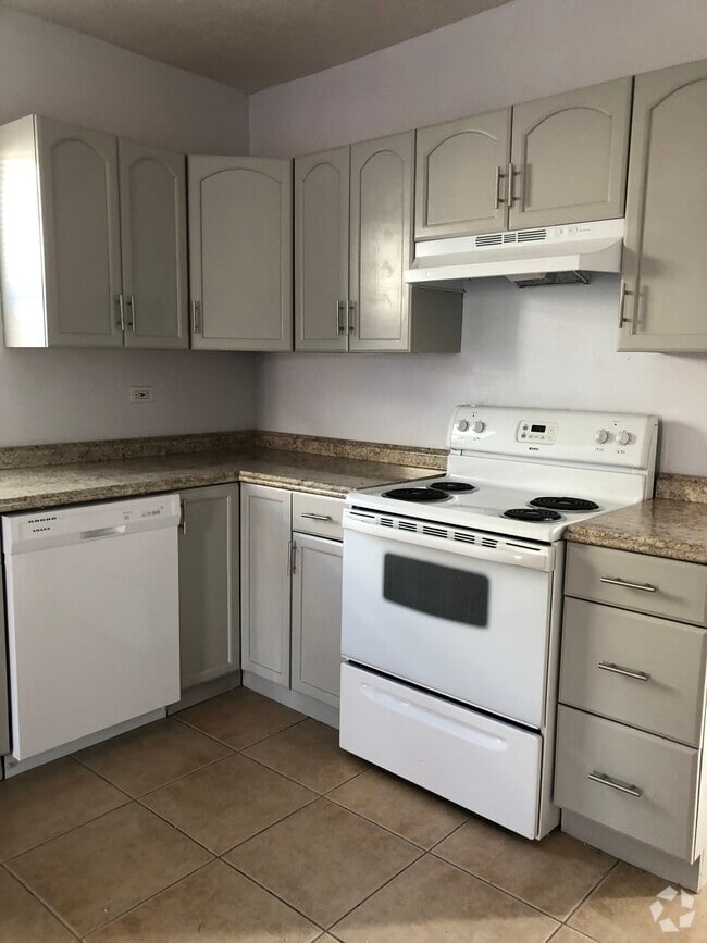Building Photo - 873 w 300 s Rental