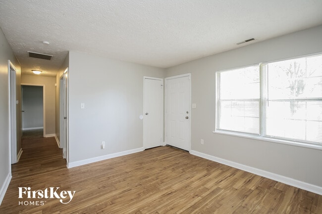 Photo - 4509 Phoenix Dr