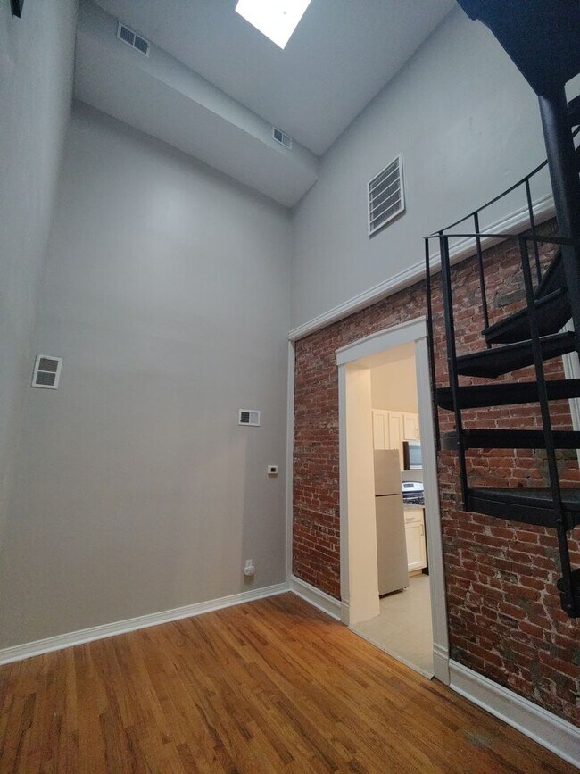 Photo - 2220 S 9th St Unit 2220 B