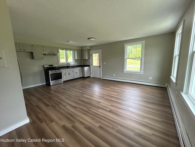 173 S Amenia Rd