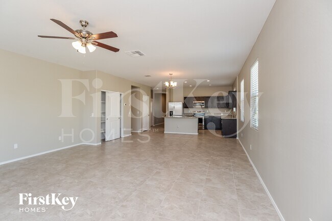 Photo - 28335 N Chalcocite St