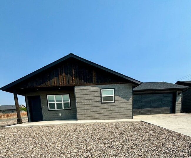 Photo - 7995 Avocet Dr Unit A