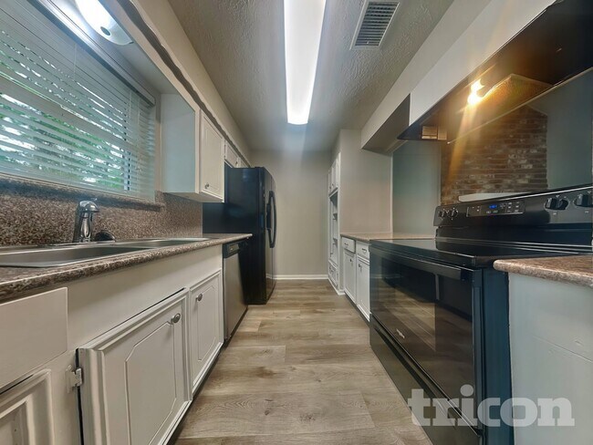 Photo - 23107 Earlmist Dr