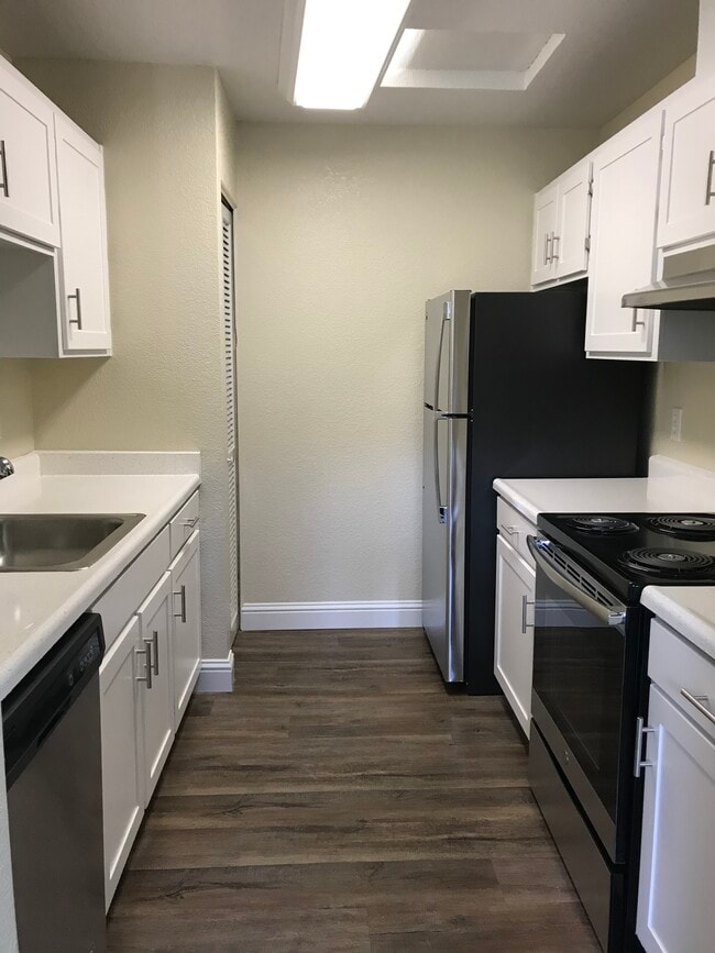 Regency Square Apartments