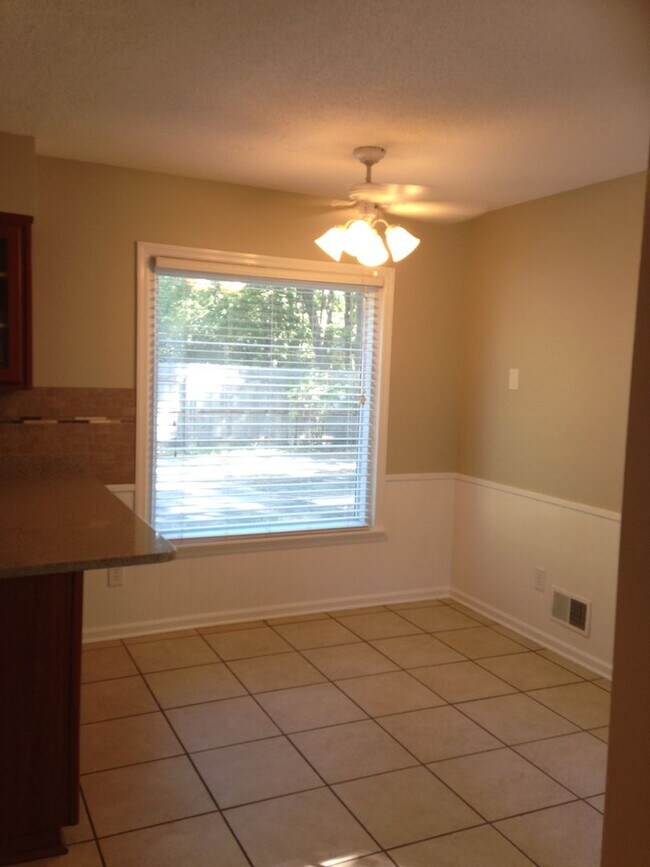 Photo - Beautiful Spacious Germantown Home!