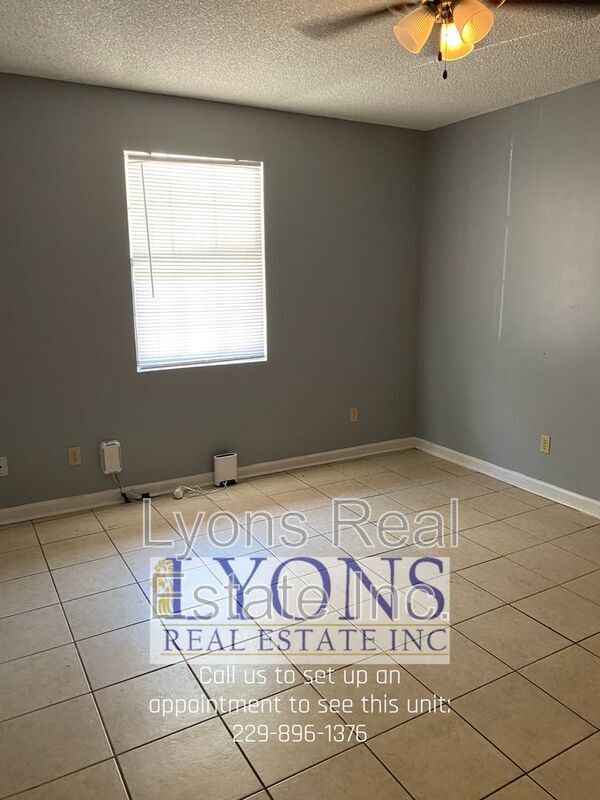 Photo - 1100 S Gordon Ave Condo