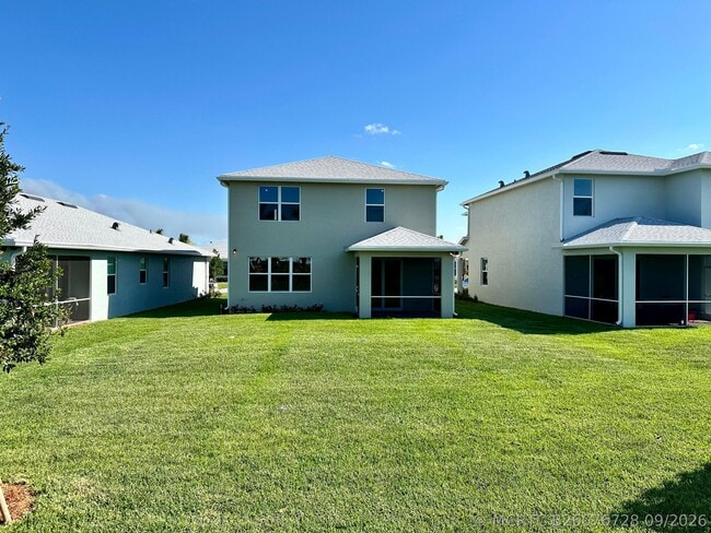 10681 SW Morning Glory Dr
