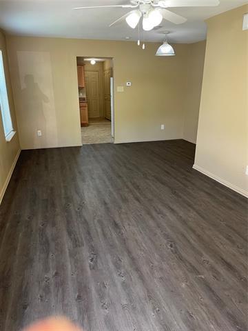 Photo - 810 W Beddell St