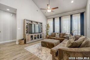 Photo - 1125 Cadogan Squire