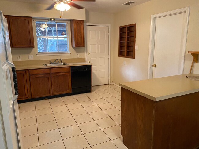 Photo - 2328 Garden Park Ct