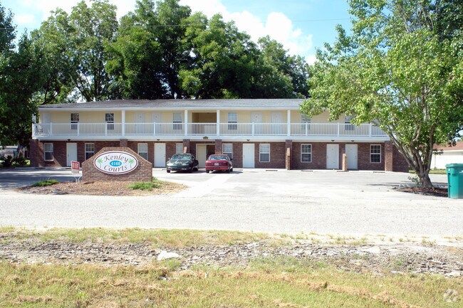 Kenley Courts - Kenley Courts Apartments