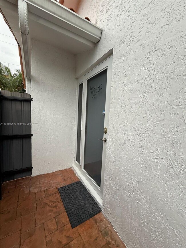 Building Photo - 1429 SW 103rd Ave Unit 0 Rental