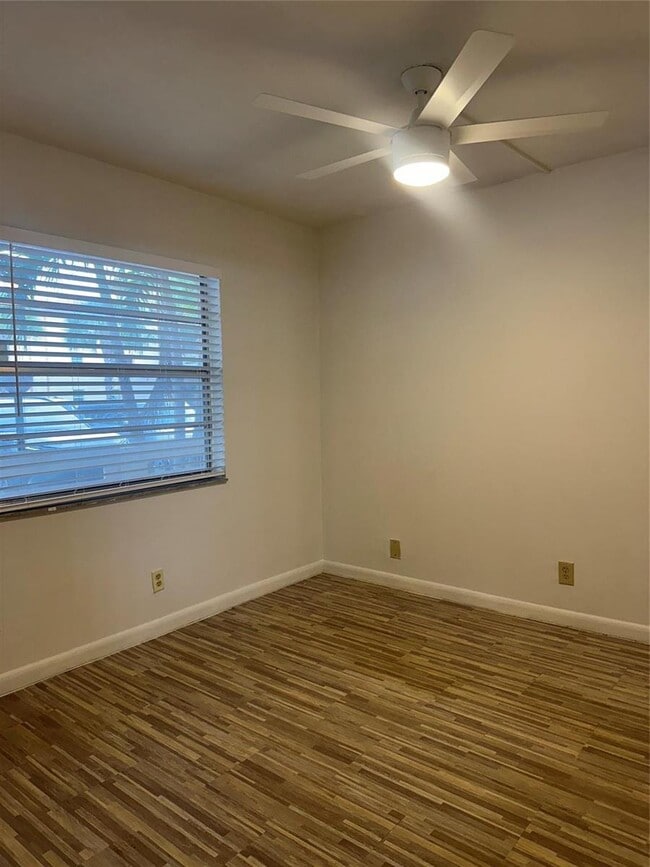 Photo - 3212 NW 103rd Ter Unidad 107-B