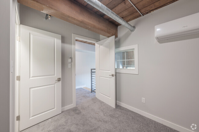 2 BR, 1 BA with Loft - Strive Lofts