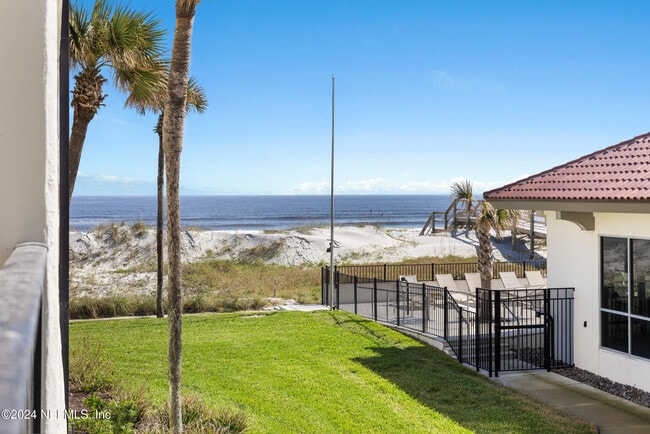 2313 Costa Verde Blvd Unit 202