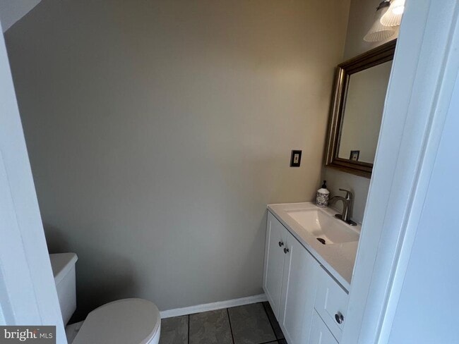 Building Photo - 43 Taos Cir