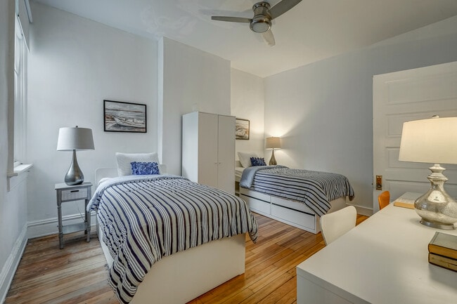 Photo - 719 N Meadow St