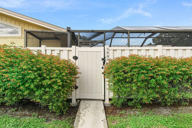 Photo - 5805 Golden Eagle Cir