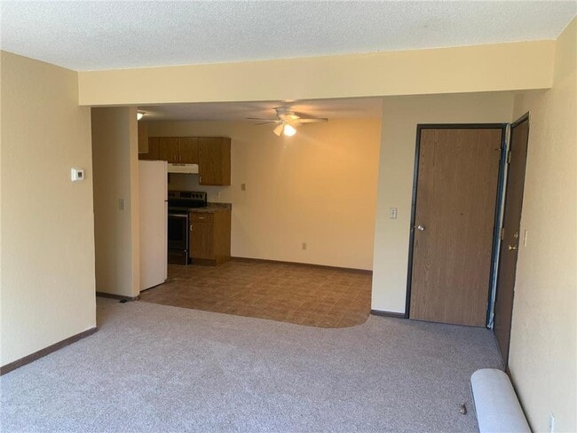 Building Photo - 1450 5th Ave S Unit 202