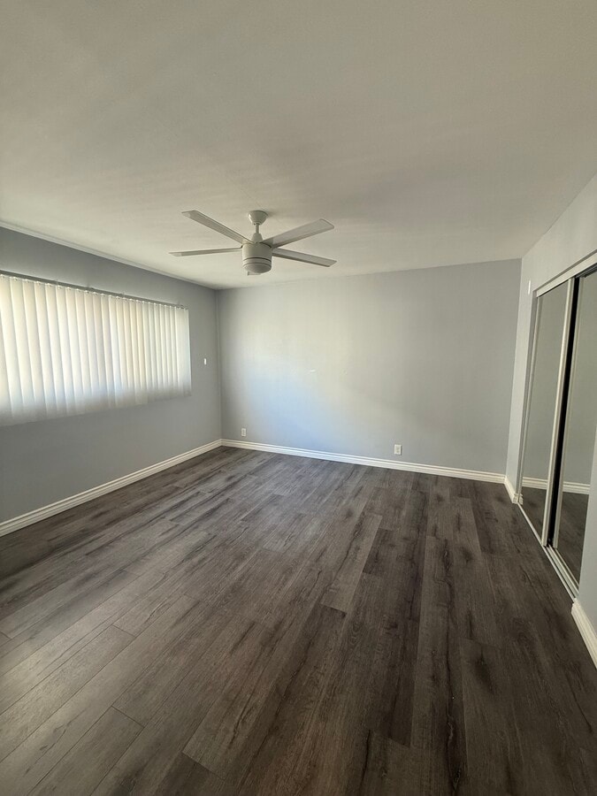 Photo - 1244 E 4th St