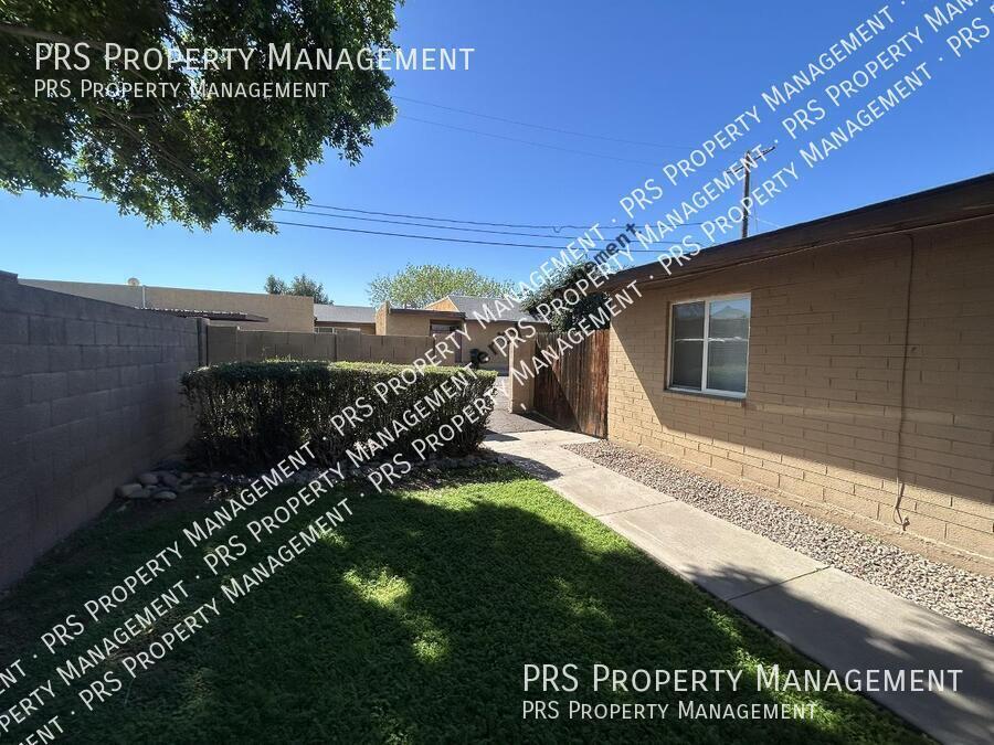 Photo - 1851 E University Dr Unidad 1851 #A E University Dr