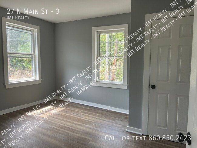 Photo - 27 N Main St Unidad 3