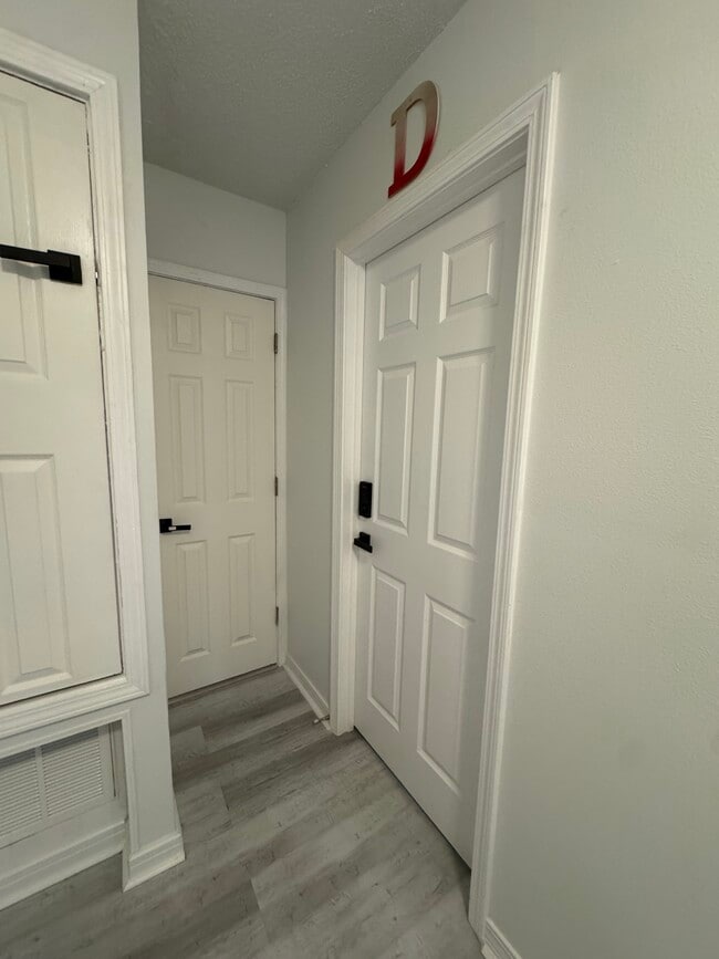 4584 Tamarind Dr Unit D