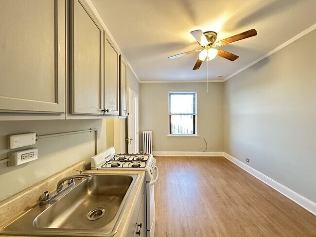 Photo - 3836 N Fremont St Unit 115