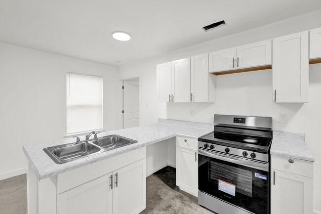 Photo - 2855 Choctaw Ave