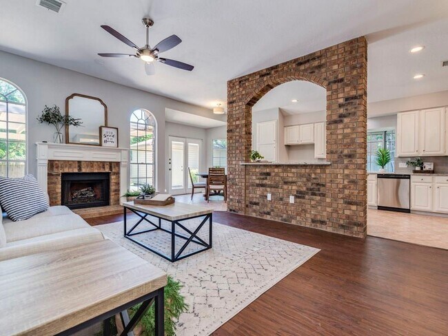 Photo - 1104 Quail Ln