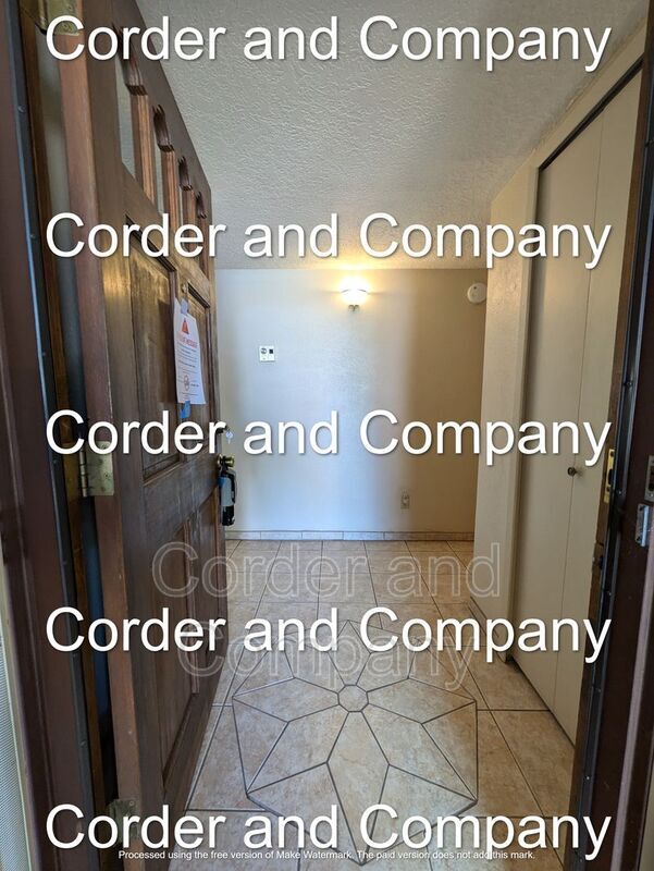 Photo - 8804 San Francisco Rd NE