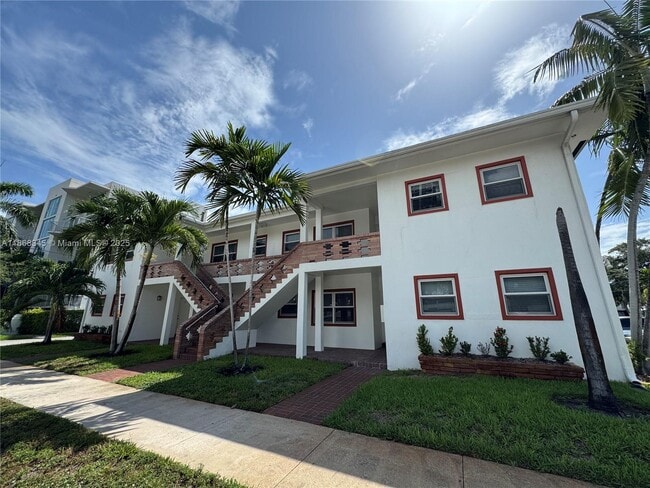 Building Photo - 901 SE 2nd Ct Unit 2 Rental