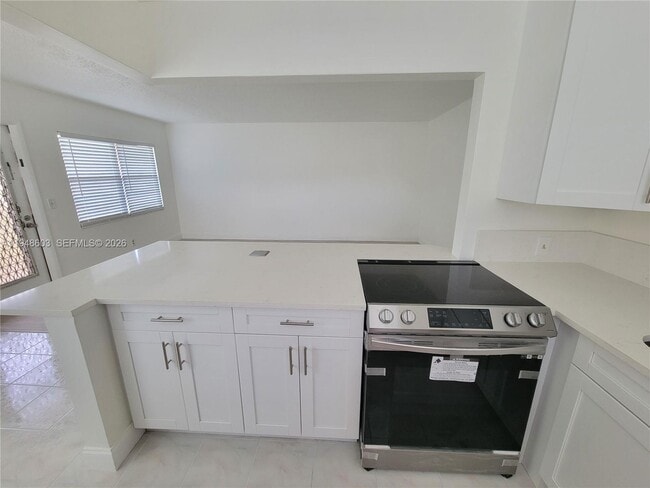 Photo - 196 Mansfield F Unit 196