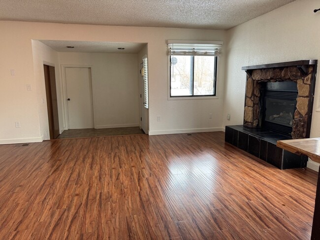 Photo - 3421 Pussywillow St Unit A