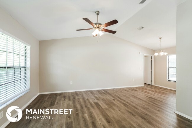Photo - 3214 Oakwood Pl
