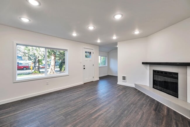 Photo - 12042 14th Avenue Northeast