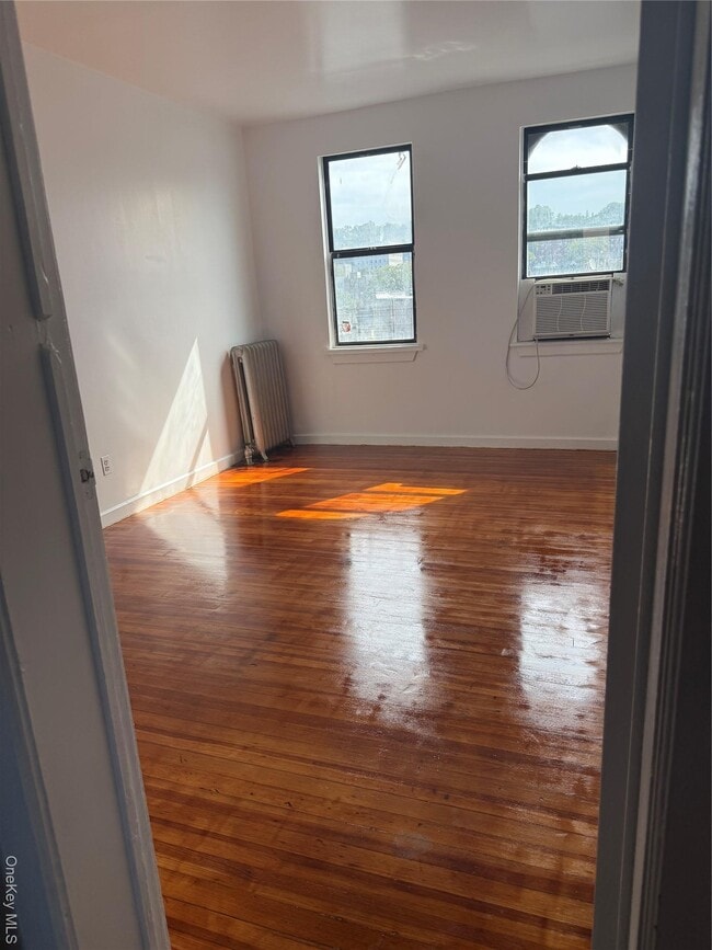 Photo - 269 Hawthorne Ave Unit 4S