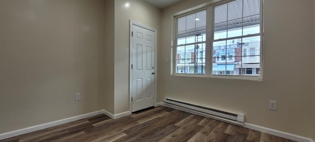 Building Photo - 4835 N 15th St Unit 2