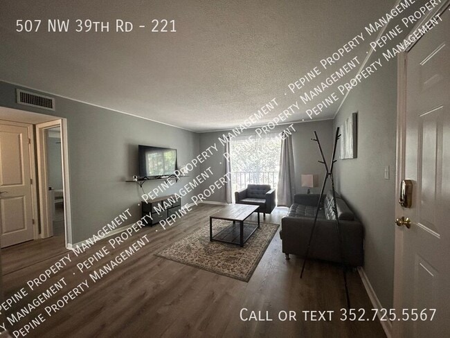 Photo - 507 NW 39th Rd