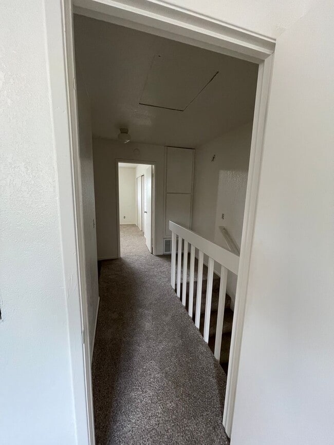 Photo - Charming Townhouse (2 Bed / 1.5 Bath)
